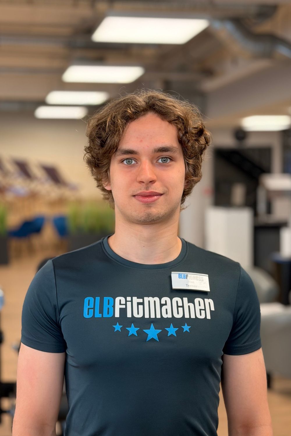 Elb GH Mitarbeiterwand.jpg